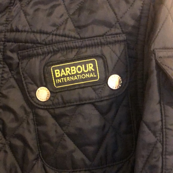 Barbour Quited Jacket Black - Picture 2 of 6